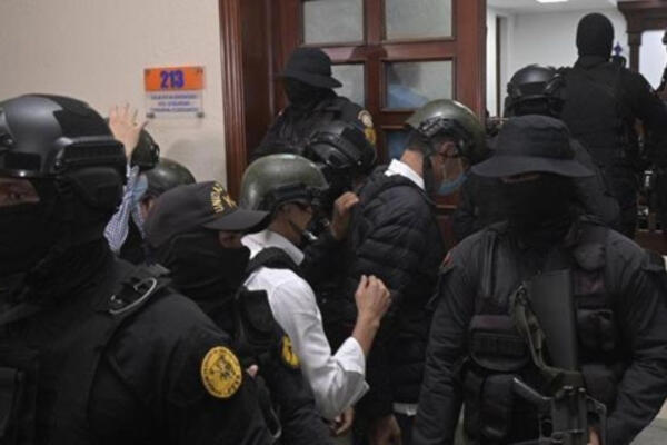 Santiago Hazim y otros seis imputados en el caso Senasa comparecen este martes buscando un cambio en la medida de coerción.