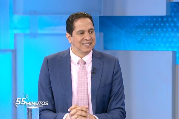 Héctor Balcácer-Estévez,  infectólogo. 