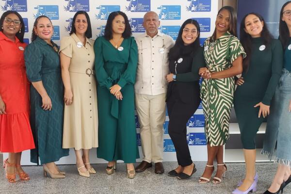 Yosaira Moreta, Yomary Nuñez, Silvia De Peña, Breilin Hernández, Julio Ferreras, Elena Herrand, Ruth Castillo, Marielis Polanco y Anyelina Arias.