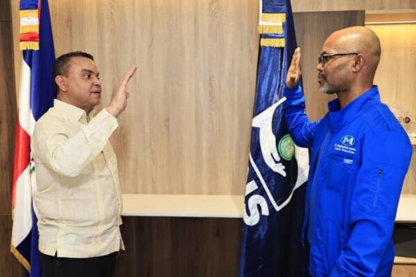 Mingkingüeis Maarlem es juramentado como nuevo director del Hospital Salvador B. Gautier.