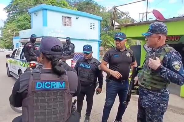El fallecido identificado como Luis Manuel Peralta Torres, alias “Bocina”, de 25 años, lo buscaban por su presunta participación en la muerte del menor Juan Miguel de León Recio.