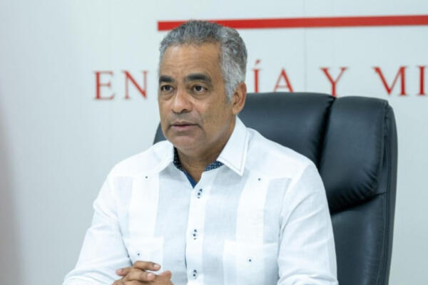 El ministro de Energía y Minas, Joel Santos, informó que el segundo blackout que sufrió el país no se trató de una maniobra humana.