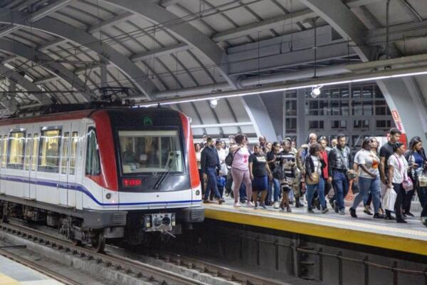 Desde la mañana de este miércoles los usuarios utilizan la recién inaugurada Línea 2C que va desde Los Alcarrizos hasta el kilómetro 9 de la autopista Duarte.