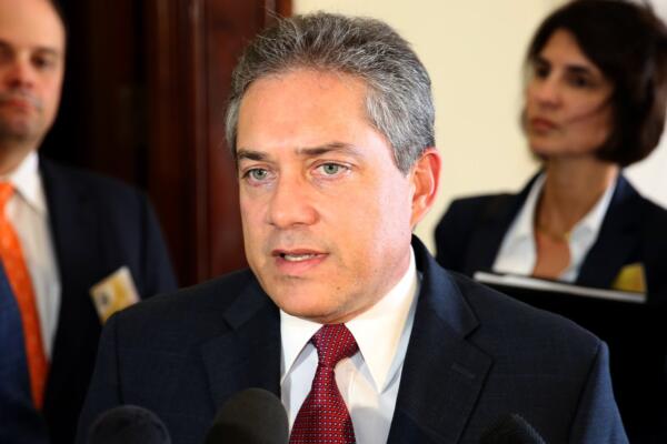Ernesto Martínez, presidente de la Organización Nacional de Empresas Comerciales (ONEC) . 