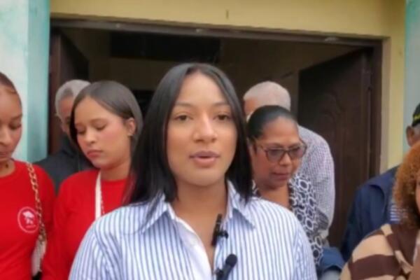 Comunitarios de Quebrada Honda, en Moca, anunciaron un plan de protestas para exigir obras básicas como el asfaltado de calles y la conclusión de su policlínica.