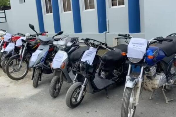 Durante las intervenciones más recientes, los agentes ocuparon numerosas motocicletas cuyos conductores sorprendidos realizando maniobras indebidas. 