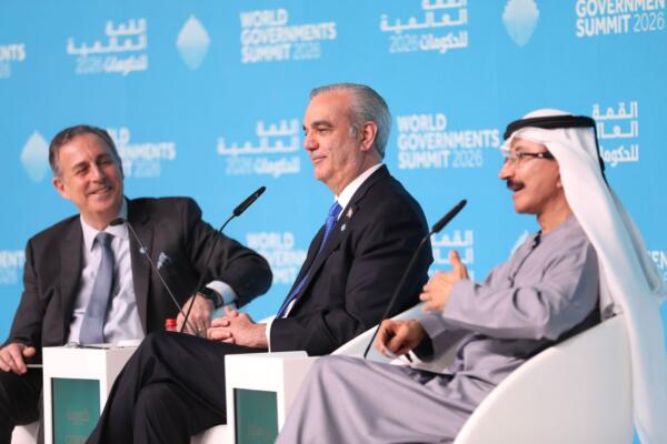El chairman y CEO del grupo logístico global DP World, Sultan Ahmed bin Sulayem, destacó el liderazgo del presidente Abinader en Dubai.