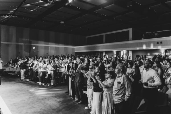 Autoridades, estudiantes y sobrevivientes participaron en el acto conmemorativo por el 60 aniversario de la masacre estudiantil del 9 de febrero de 1966, celebrado en la UASD.