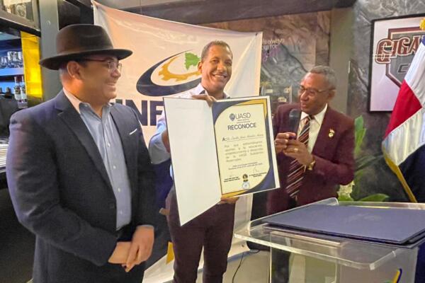 UASD e Infotep entregan a Pedernales 54 técnicos en cultura y servicios turísticos