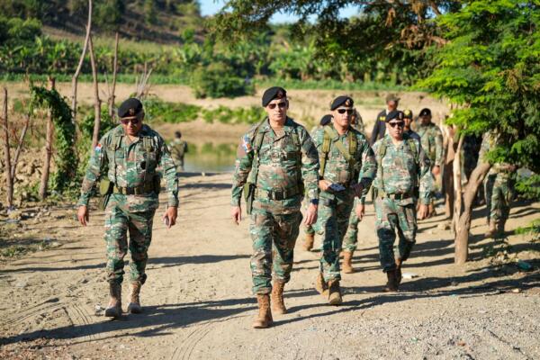 El recorrido inició en el destacamento de Macasías, desde donde se dirigió al área de Las Dos Bocas, confluencia de los ríos Artibonito y Macasías.