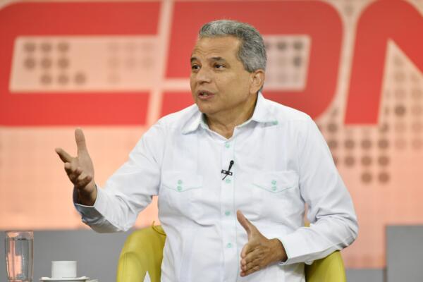  Fidel Santana, embajador de la República Dominicana en Uruguay. Foto: Félix de la Cruz.