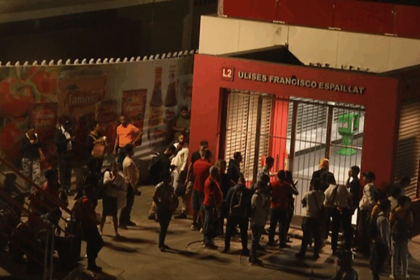 República Dominicana registró su segundo apagón general durante la gestión del presidente Luis Abinader, generando interrupciones en el Metro de Santo Domingo y afectando la movilidad ciudadana.