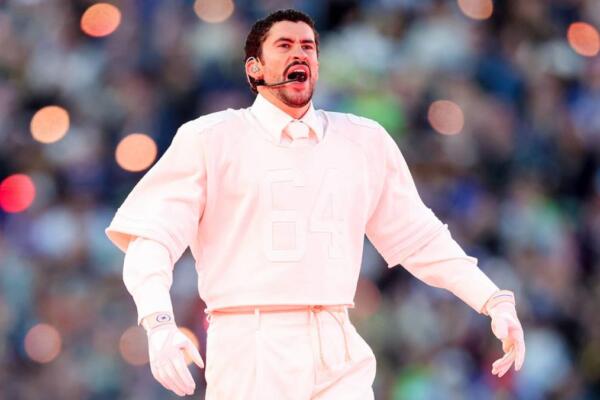 Bad Bunny durante show Super Bowl 2026