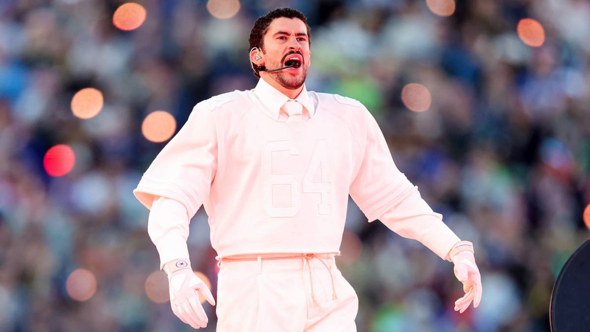 Bad Bunny durante show Super Bowl 2026