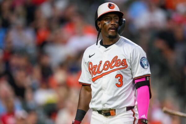 En 15 partidos con el conjunto de la enseña verde, Mateo puso buenos números a la ofensiva (.298/.355/.794), 