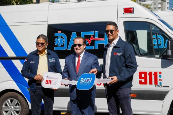 Sistema 911 entrega 50 modernas ambulancias a la DAEH para fortalecer la atención a las emergencias ciudadanas