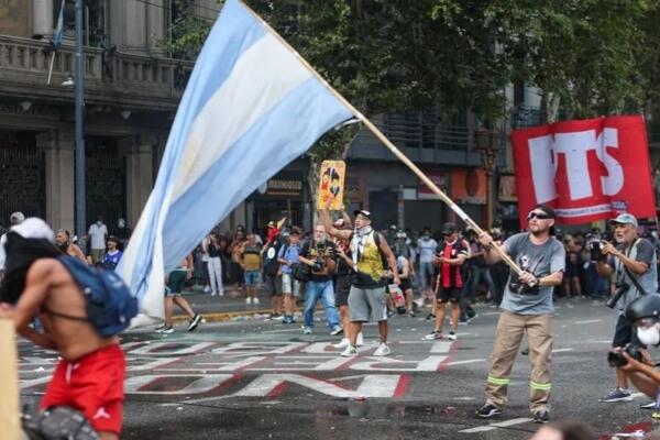 Huelga general en Argentina contra reforma laboral de Milei