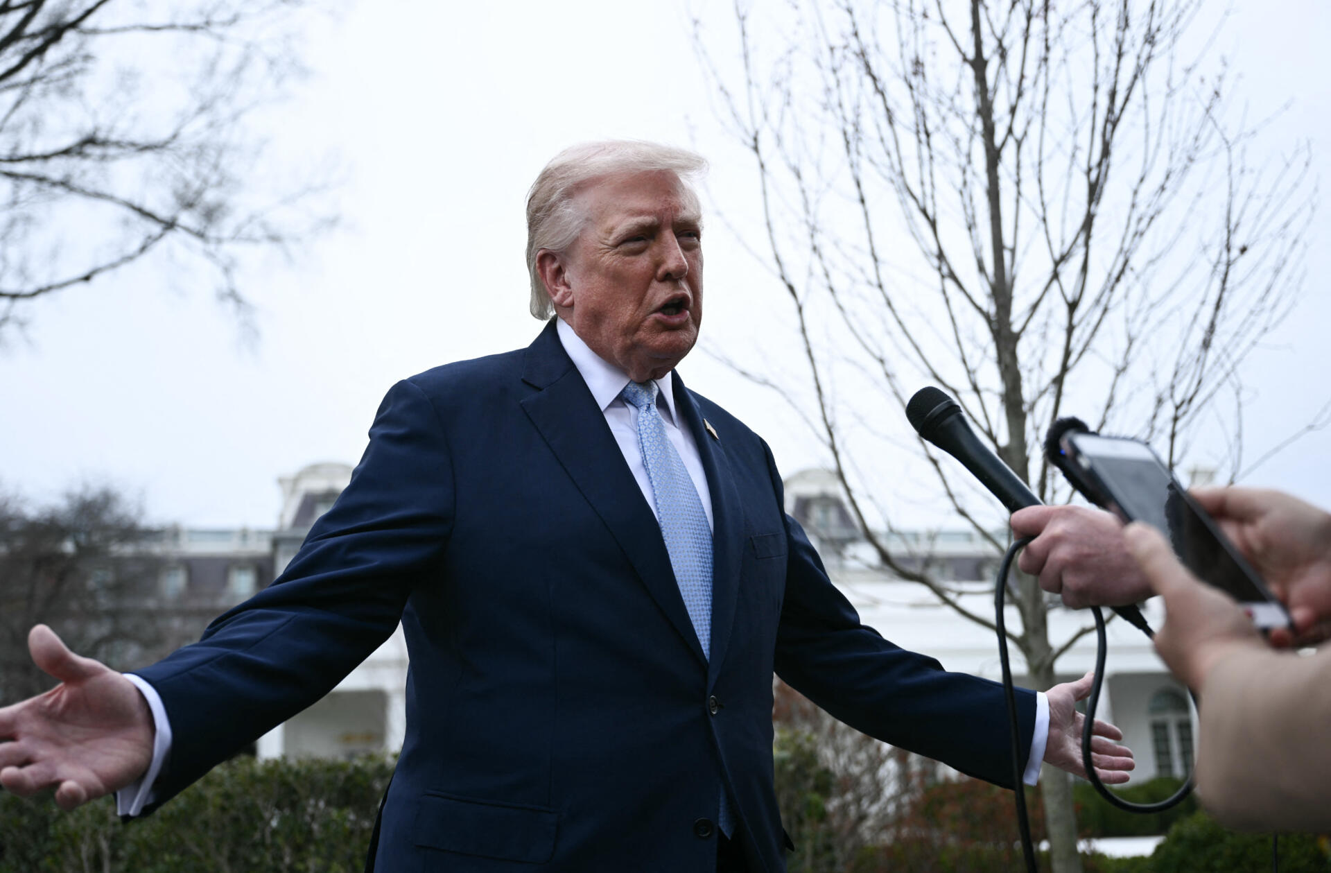 Donald Trump descartó el viernes un acuerdo de alto el fuego con Irán, por considerar que Washington lleva ventaja en la guerra.