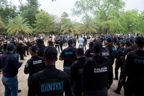 Las autoridades someterán a los detenidos a la justicia en las próximas horas por violación a la Ley 50-88 sobre drogas y sustancias controladas.