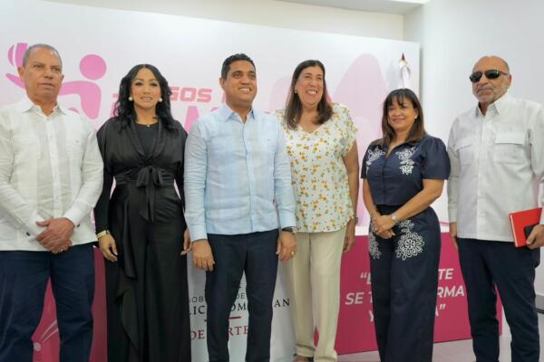 El ministro informó que los Juegos Deportivos de la Mujer, que no se celebraban desde el año 2016, están dedicados a doña Melba Segura de Grullón, en reconocimiento a sus aportes al desarrollo social a través de la Fundación Sur Futuro, y se abrirán este jueves 19 hasta el domingo 22.
