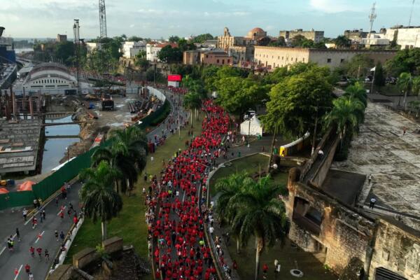 
La presencia de corredores de distintas nacionalidades —entre ellas venezolana, colombiana, mexicana, española, francesa, italiana, neerlandesa y austriaca—, así como de atletas de nacionalidad estadounidense, canadiense, china, india, japonesa y keniana —este último referente mundial del atletismo— evidencia además el alcance internacional que ha logrado la carrera