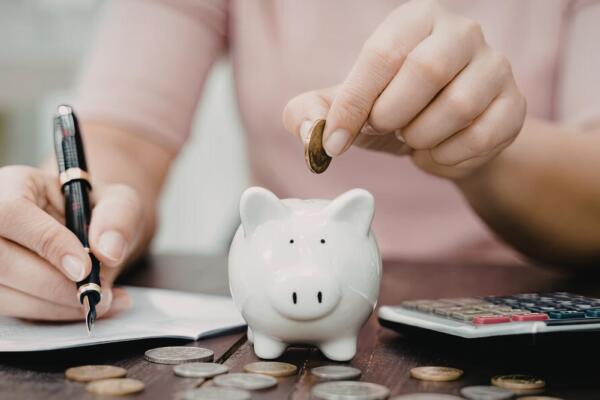 Desde el banco hasta tu bolsillo: guía paso a paso para maximizar tu cuenta de ahorro en RD