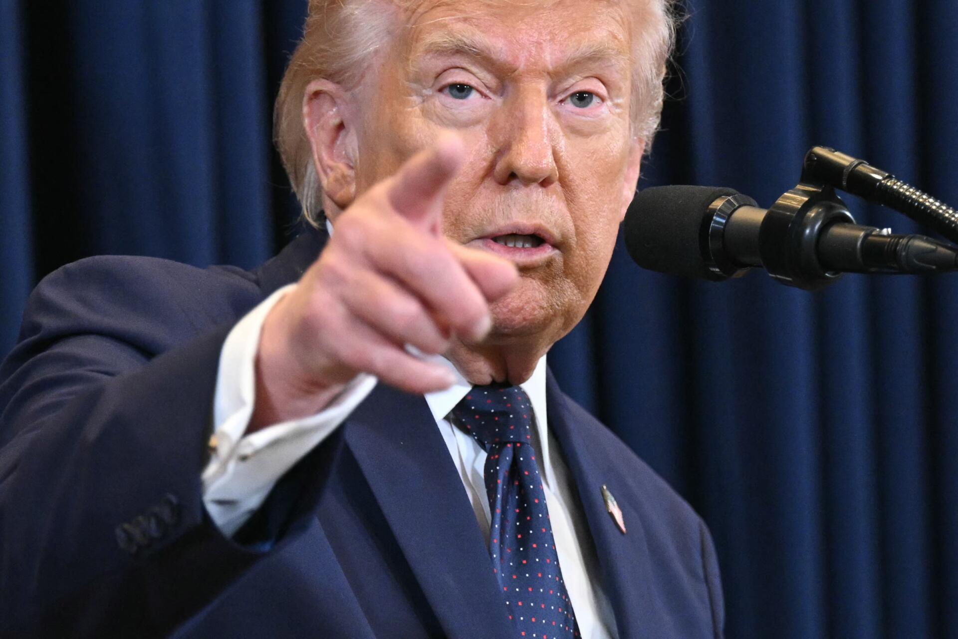 Trump anuncia destrucción de 10 buques minadores iraníes en el estrecho de Ormuz