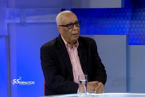 Economista Daniel Toribio pide mayor transparencia en manejo de precios de combustibles