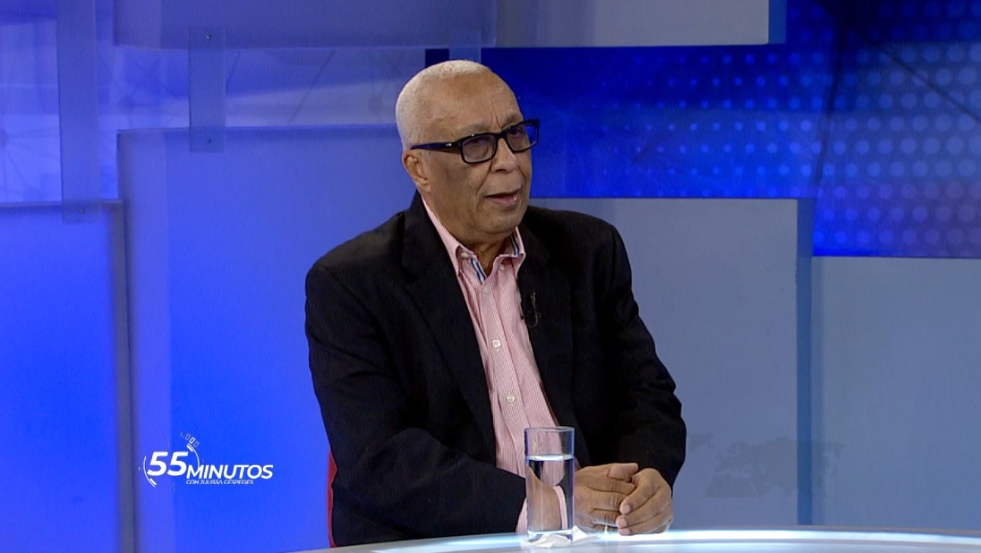 Economista Daniel Toribio pide mayor transparencia en manejo de precios de combustibles