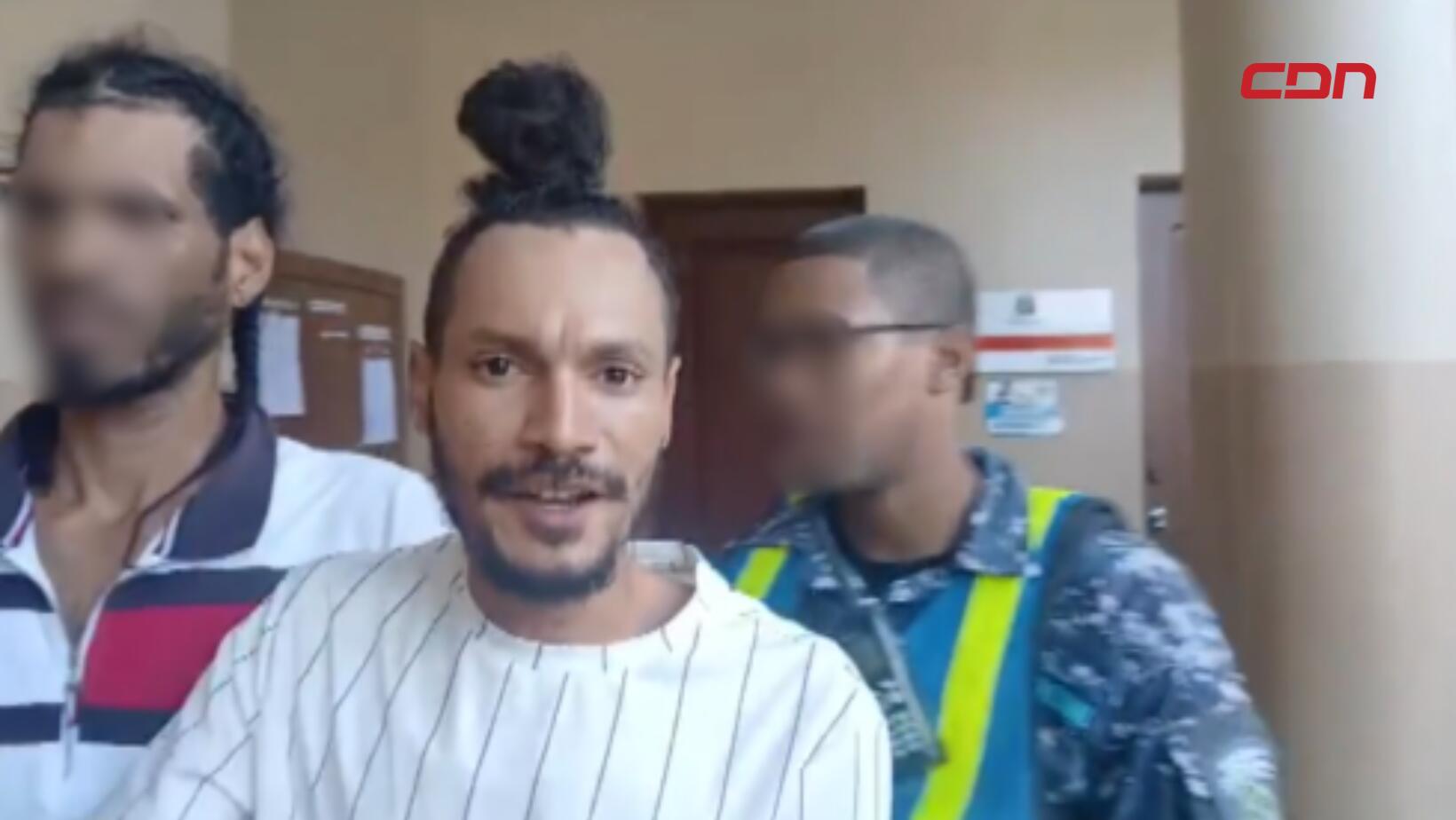 agentes de la DNCD en operativo
