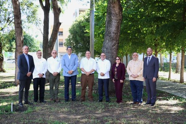 Autoridades y representantes del Fondo Agua Yaque del Norte destacan los avances alcanzados en once años de iniciativas para la conservación de la cuenca del Río Yaque del Norte, que han impactado a decenas de comunidades con proyectos de restauración ambiental y tratamiento de aguas.