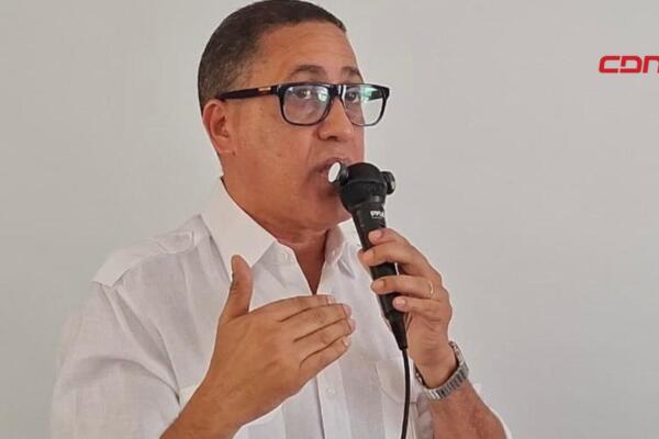 Roberto Herrera, director de Infraestructura Escolar.
