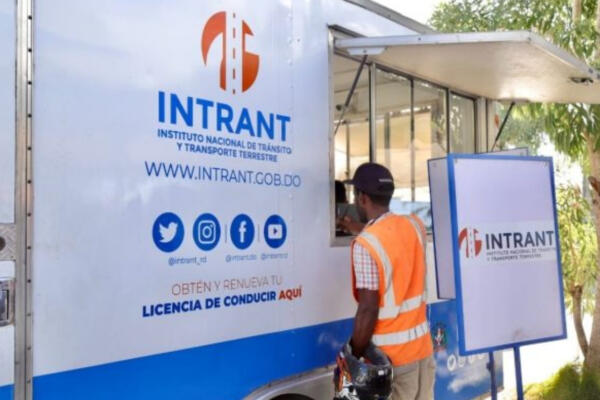 Intrant aclaró que la implementación de la nueva licencia de conducir no implicará un aumento en el costo del documento.