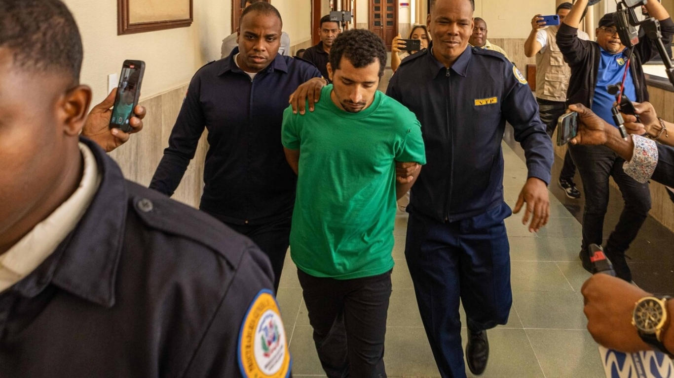 Luego de que el juez Deiby Timoteo, del Séptimo Juzgado de Instrucción del Distrito Nacional, declaró no apto para juicio a Pumarol.