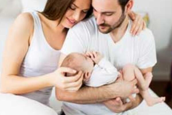 La iniciativa, denominada Alianza por la Corresponsabilidad Laboral, plantea extender la licencia de maternidad hasta seis meses.