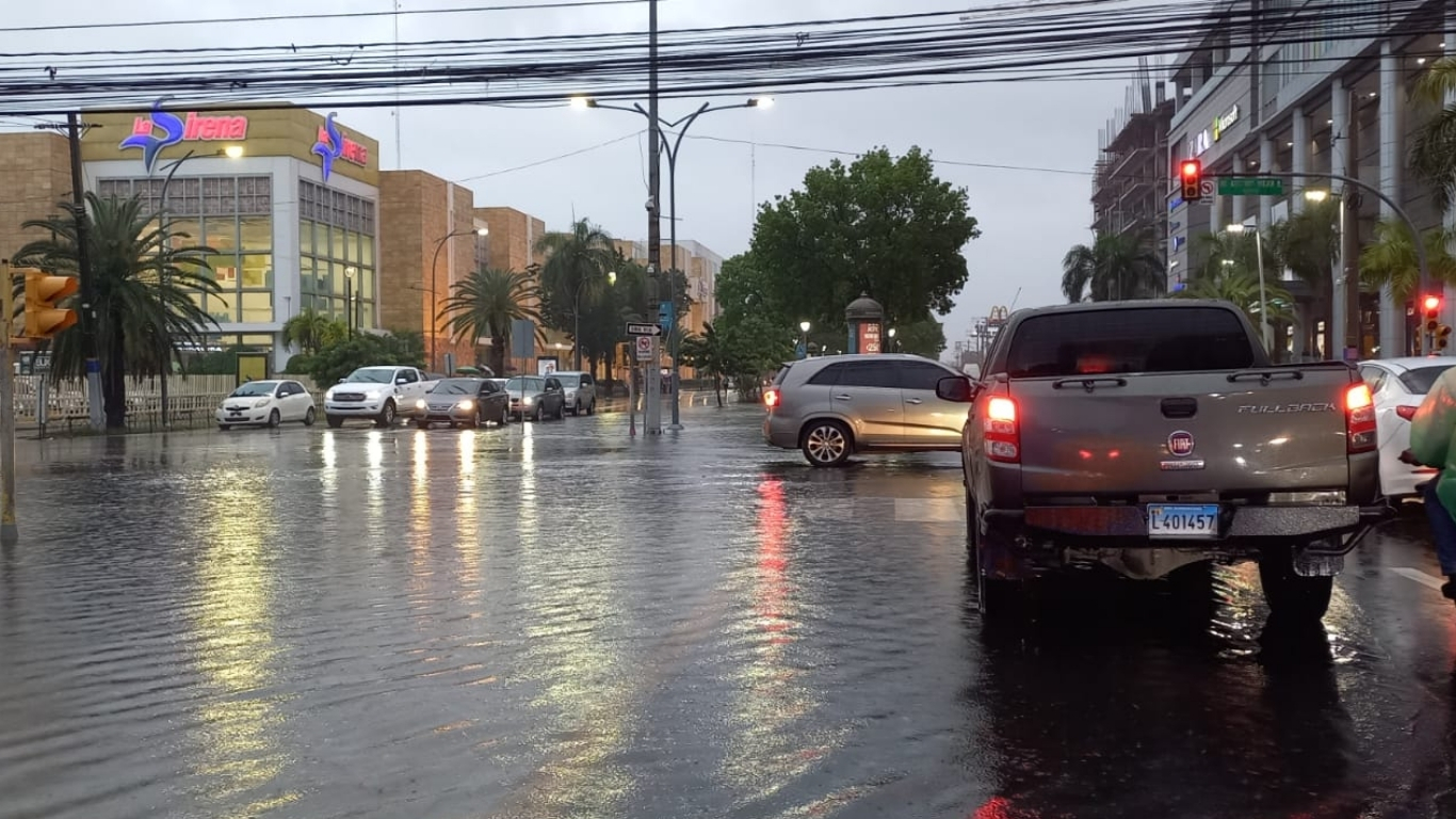 Las condiciones del tiempo en República Dominicanas para las próximas 24 a 48 horas estarán dominadas por los efectos de una vaguada.