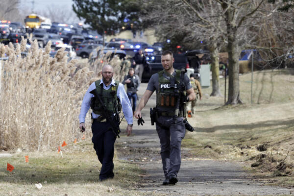 La policía confirma la muerte de un sospechoso de ataque a una sinagoga en Michigan