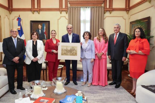 Abinader recibe en visita de cortesía a la presidenta del Gobierno de las Islas Baleares