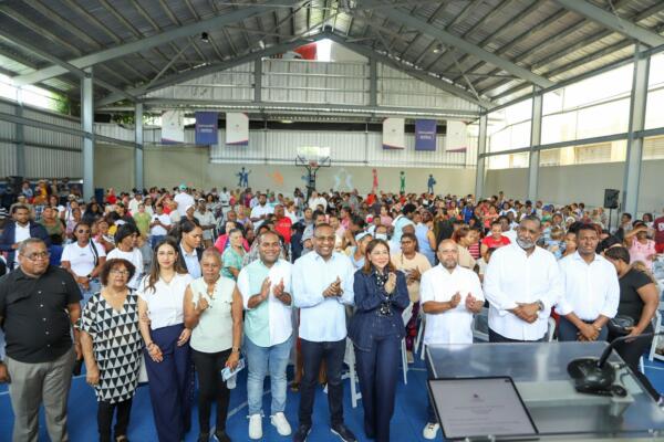 Encuentros de Supérate en Capotillo y Boca Chica reunieron a más de mil beneficiarios de programas sociales del Gobierno.