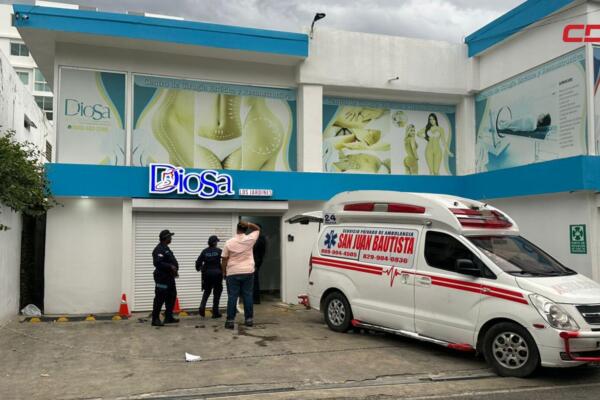 Familia exige justicia tras fallecimiento en centro estético Diosa.

