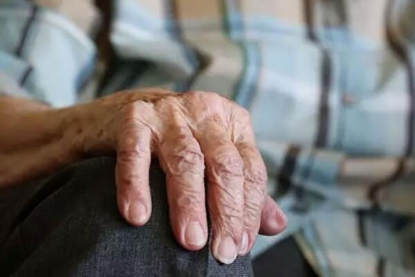 Japón aprueba el primer tratamiento mundial con células madre para el párkinson