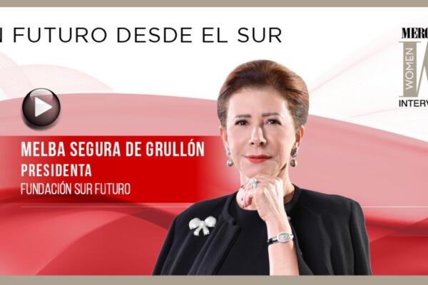 Revista Mercado reconoce la trayectoria de Melba Segura de Grullón, presidenta de Sur Futuro, en el Power Women Summit.