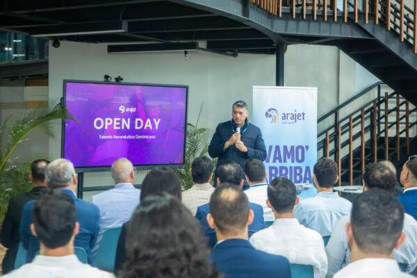 Arajet realizó una jornada de captación de talento para profesionales del sector aeronáutico, reafirmando el desarrollo local.