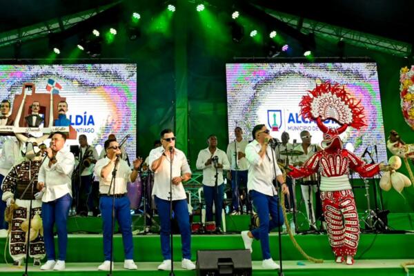 El alcalde de Ulises Rodríguez destacó que esta festividad representa una de las expresiones más auténticas de la cultura popular dominicana.