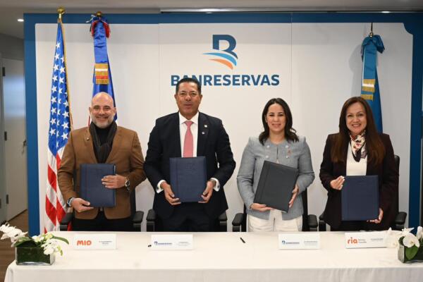 Nueva alianza mejora envío y recepción de remesas RD
