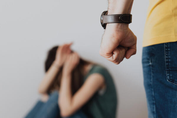 Estudio de resonancia magnética funcional revela poca materia gris en hombres feminicidas