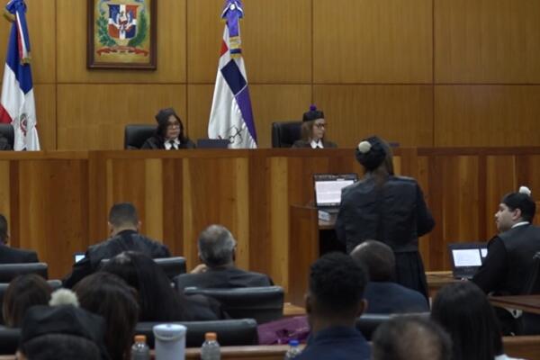 La defensa del general Julio Camilo de los Santos Viola en el caso Coral sostiene su inocencia y no descarta que la vinculación a la causa responda a una presunta persecución política.