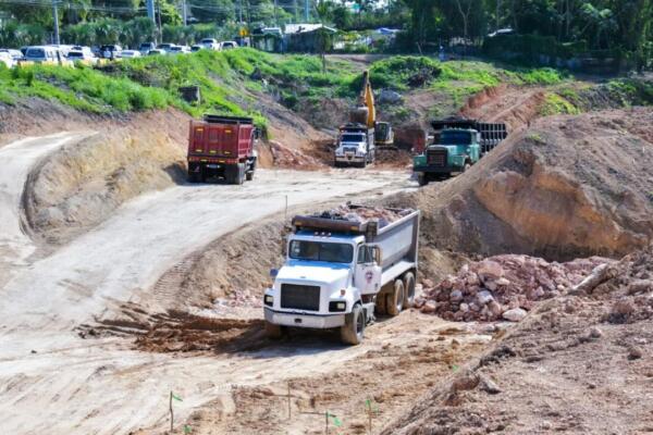 MOPC anuncia cierre parcial en la intersección de las avenidas República de Colombia y Jacobo Majluta por inicio de nuevo paso a desnivel.