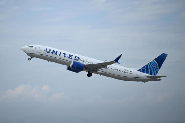 United Airlines sube sus tarifas hasta un 20% por alza de combustibles