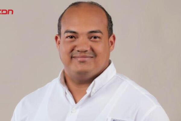 Henry García defendió la adquisición de camiones compactadores como parte de los esfuerzos para mejorar la limpieza y el desarrollo turístico en Pedernales.